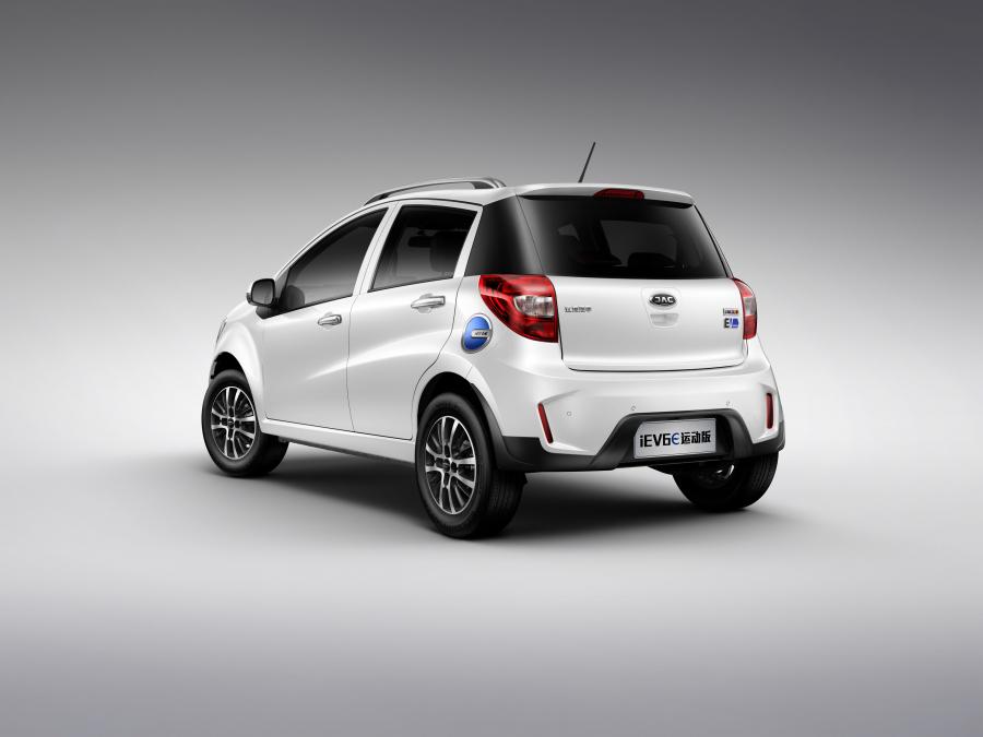  JAC iEV6E Sport 2018 года  (фото 2 из 3)